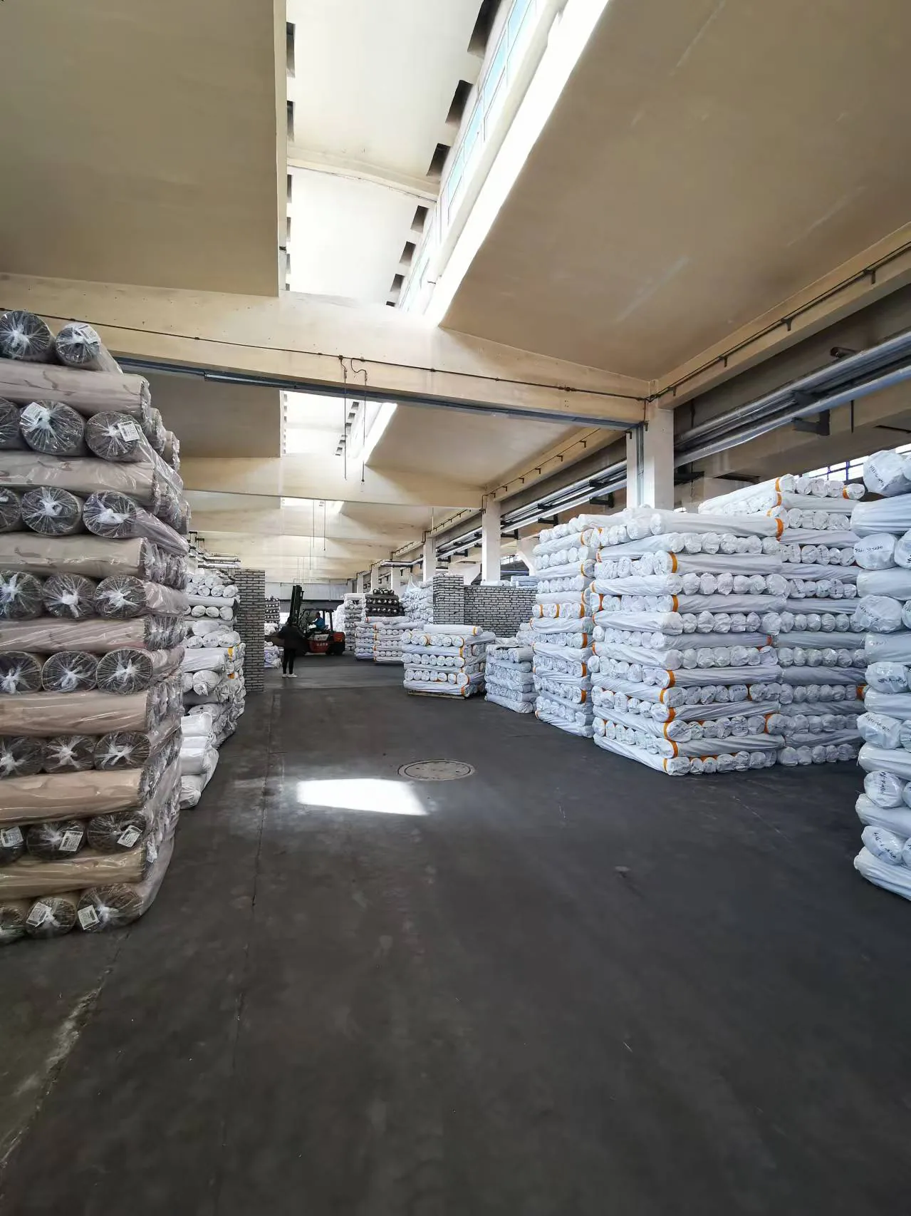 Wuhan Jinteng warehouse and facility workspace, archive view 2