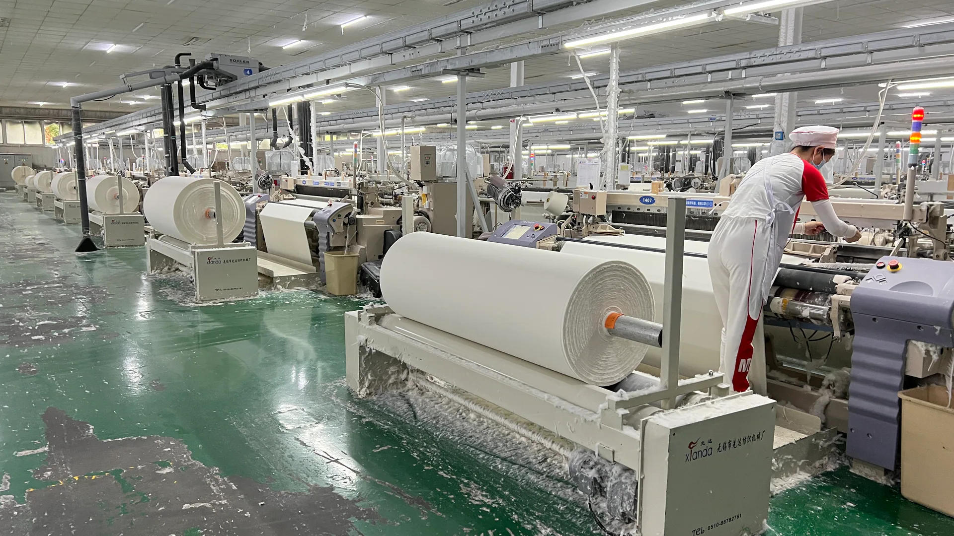 Wuhan Jinteng garment workshop and production process, archive view 13